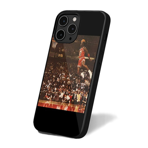 Michael Jordan Free Throw Line Dunk iPhone 16 Case Cover