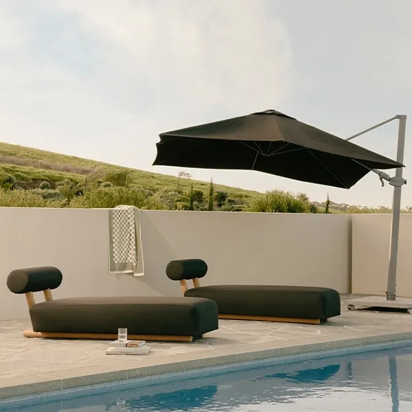 Navagio Outdoor Sunlounge - Natural/Black