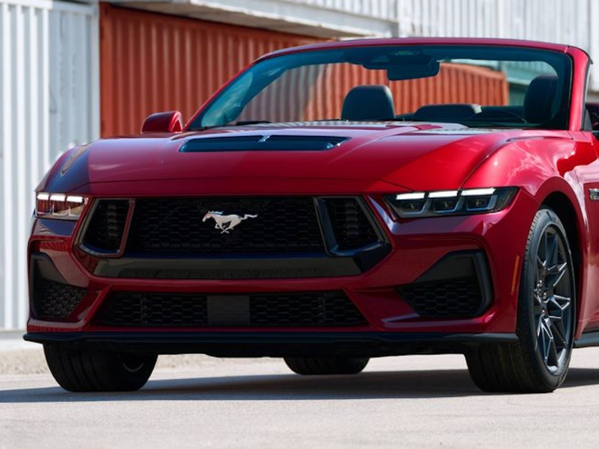 Ford PR3Z-8A224-A Mustang Pony Grille Emblem - Chrome (24-26)