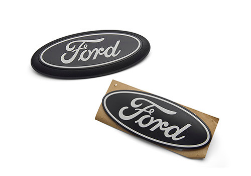 Ford Performance M-1447-F15B24 F-150 Black Ford Oval Emblem Kit