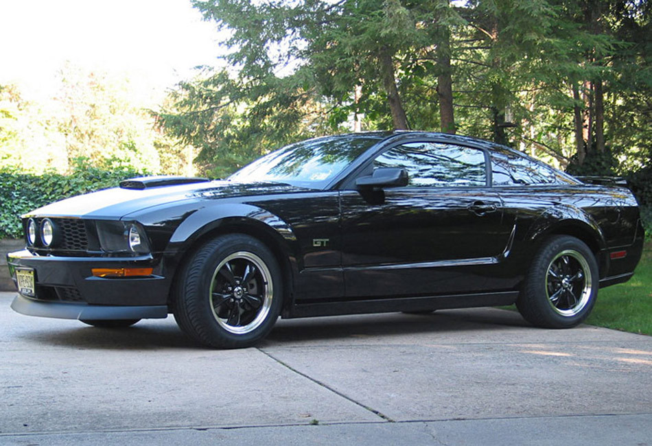 メル66997 CDC 110020 Mustang Chin Spoiler (05-09 GT)