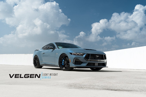 Velgen Wheels Mustang VF10 Gloss Black Staggered Wheel & Tire Package - 20x10/11 (2015-2023)