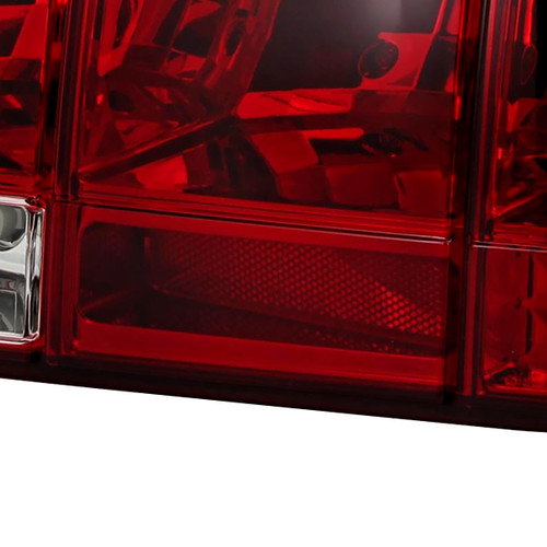 Spec-D Tuning Mustang  Sequential Tail Lights - Chrome Housing, Red Lens (2005-2009)