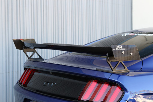 APR Performance Carbon Fiber 5.0 Engine Cover for S550 Ford Mustang GT -  Bulletproof Automotive
