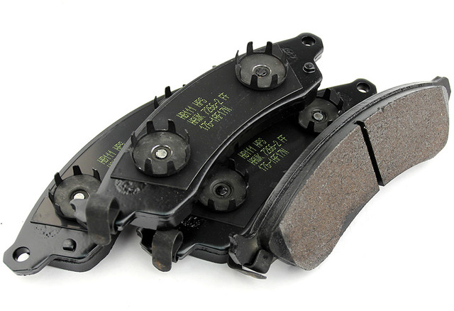 Hawk Mustang GT w/ Brembos/BOSS 302/GT500/ATS Calipers HPS Front Brake Pads (2011-2014) - Image Hawk Mustang GT w/ Brembos/BOSS 302/GT500/ATS Calipers HPS Front Brake Pads (2011-2014) - Image