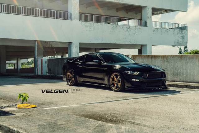 Velgen Wheels Classic5 V2 Gloss Bronze Wheel - 20x10 (2015-2023) - Image Velgen Wheels Classic5 V2 Gloss Bronze Wheel - 20x10 (2015-2023) - Image