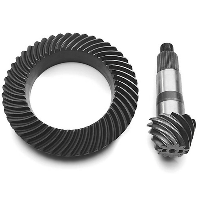 Ford Performance Bronco M210 Front Ring and Pinion Kit - 4.70 Ratio (2022-2023) - Image Ford Performance Bronco M210 Front Ring and Pinion Kit - 4.70 Ratio (2022-2023) - Image