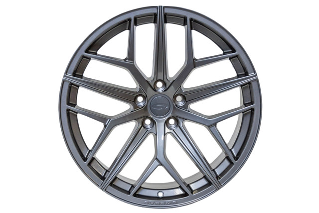 Steeda Trident Gloss Titanium Wheel - 20x10 (05-26)