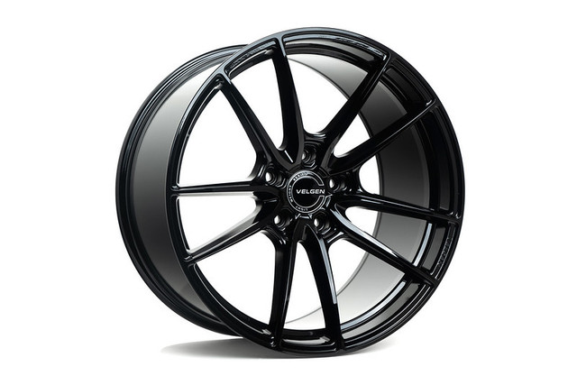 Velgen Wheels Explorer VF5 Gloss Black Wheel - 22x10.5 (2020-2025) - Image Velgen Wheels Explorer VF5 Gloss Black Wheel - 22x10.5 (2020-2025) - Image