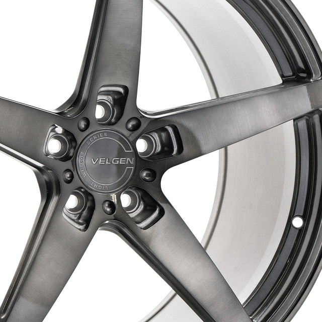 Velgen Wheels Explorer Classic5 V2 Brushed Gunmetal Wheel - 22x10.5 (2020-2025) - Image Velgen Wheels Explorer Classic5 V2 Brushed Gunmetal Wheel - 22x10.5 (2020-2025) - Image