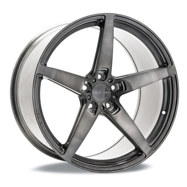 Velgen Wheels Explorer Classic5 V2 Brushed Gunmetal Wheel - 22x10.5 (2020-2025) - Image Velgen Wheels Explorer Classic5 V2 Brushed Gunmetal Wheel - 22x10.5 (2020-2025) - Image