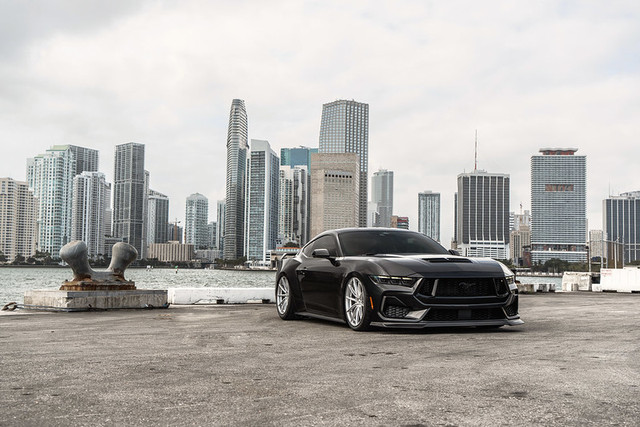 Velgen Wheels Mustang VF10 Gloss Silver Staggered Wheel & Tire Package - 20x10/11 (2015-2026) - Image Velgen Wheels Mustang VF10 Gloss Silver Staggered Wheel & Tire Package - 20x10/11 (2015-2026) - Image
