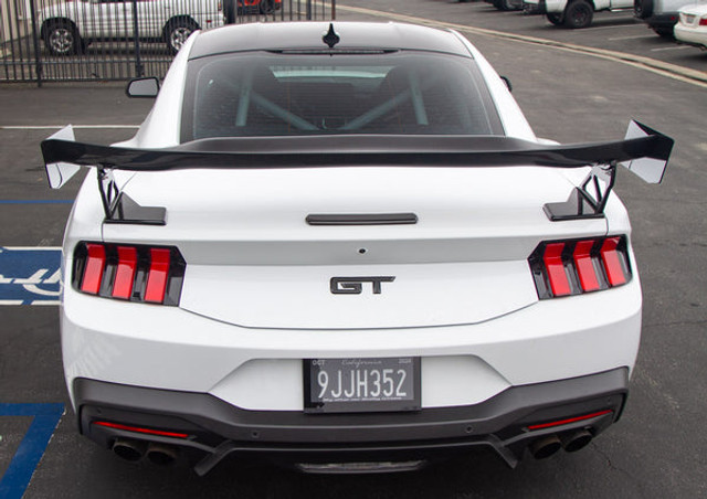 APR Performance Mustang GTC-200 Adjustable Carbon Fiber Rear Wing w/ Center Cover (2024-2026) - Image APR Performance Mustang GTC-200 Adjustable Carbon Fiber Rear Wing w/ Center Cover (2024-2026) - Image