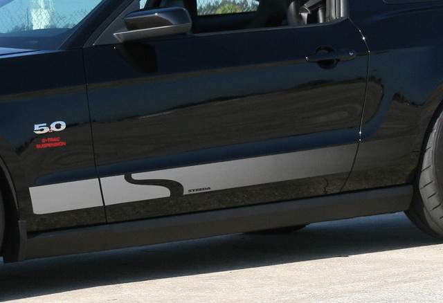 Steeda Sidewinder Decal - Silver (2005-2014) - Image