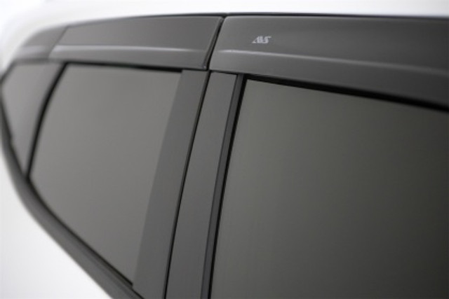 Husky Liners Explorer Low Profile Ventvisor - Smoked (2020-2023) - Image