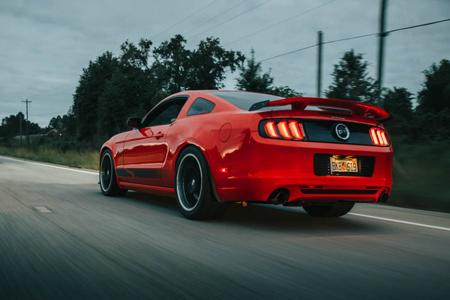 Morimoto Mustang XB LED Facelift Tail Lights - Smoked (2010-2012) - Image Morimoto Mustang XB LED Facelift Tail Lights - Smoked (2010-2012) - Image