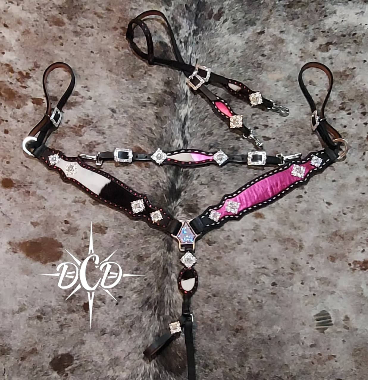 Quick order 2 Face Metallic Pink / Black white cowhide Tack Set*