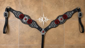 "Black Widow" Breastcollar
