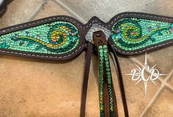 "Green Envy" Crystal Breastcollar Only