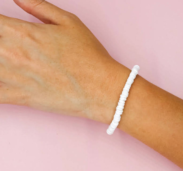 Smooth Clam Shell Bracelet All White Color $1.50 Each