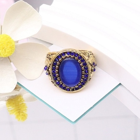 Vintage Oval Stone Statement Ring .70 each