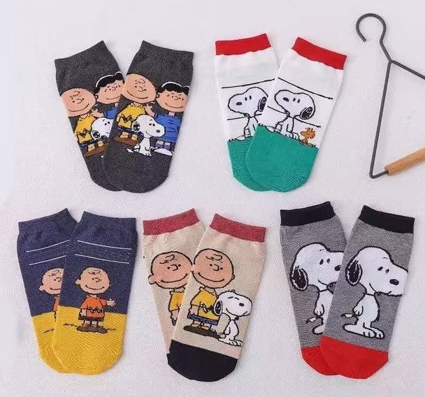 Novelty Socks Mix Styles (10095) .68 each