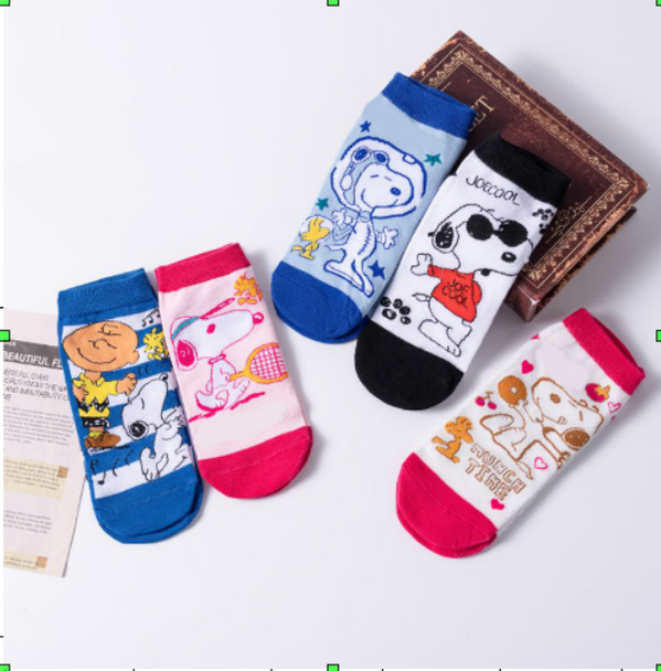 Novelty Socks Mix Styles (10101) .68 each