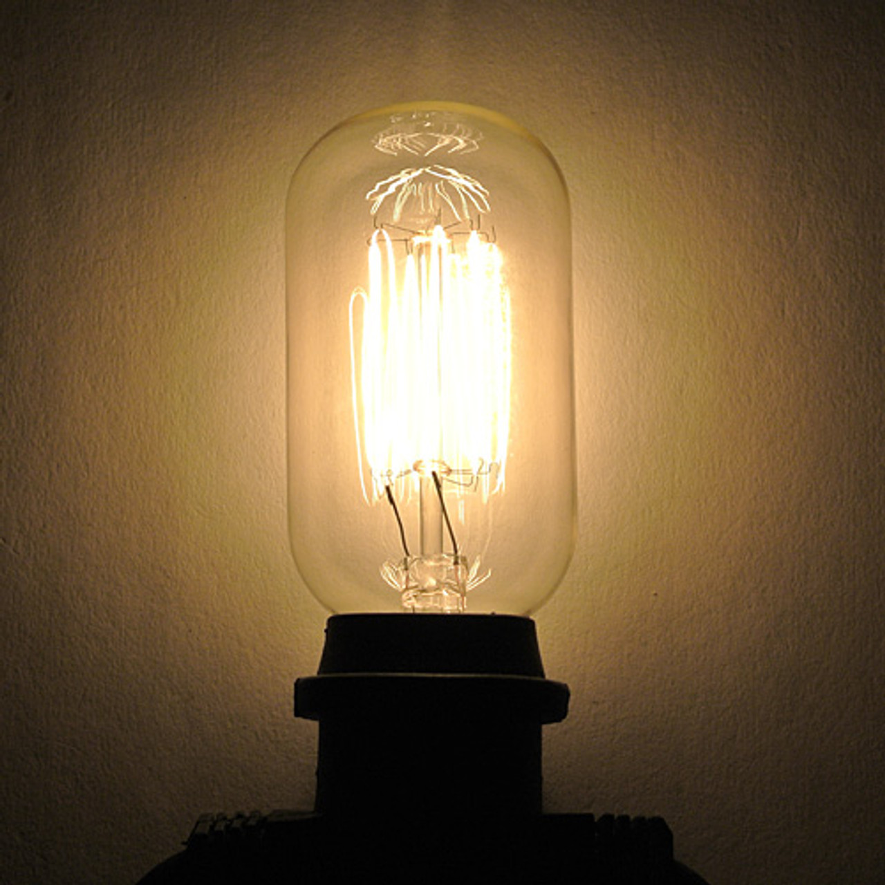 battery operated light bulb base