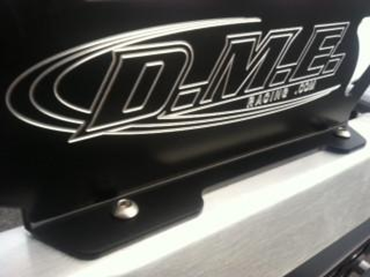 DME Aluminum Swingarm Suzuki GSXR1000 (07-08), close-up of the black swingarm with the DME logo and sleek design.