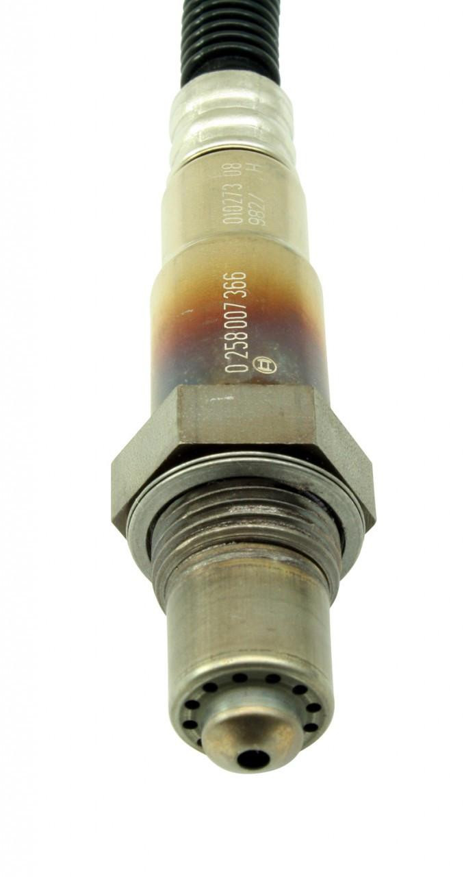Bosch Wideband Air/Fuel O2 Sensor, automotive sensor for measuring air-fuel ratio in vehicles.