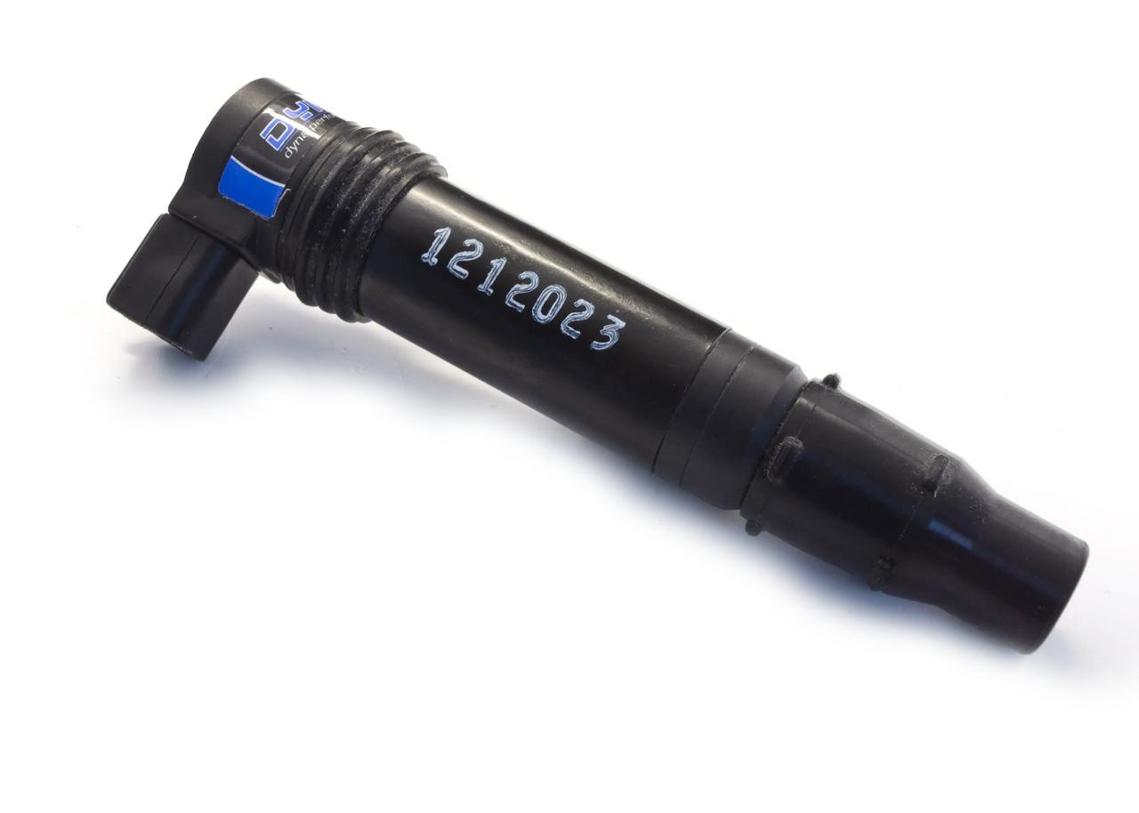 Dynatek Coil on Plug Stick Coil for Kawasaki EX650, Versys 650, ZR1000, ZX1000 Ninja model, black ignition coil with serial number 1212023. Dynatek Coil on Plug Stick Coil for Kawasaki EX650, Versys 650, ZR1000, ZX1000 Ninja model, black ignition coil with serial number 1212023.