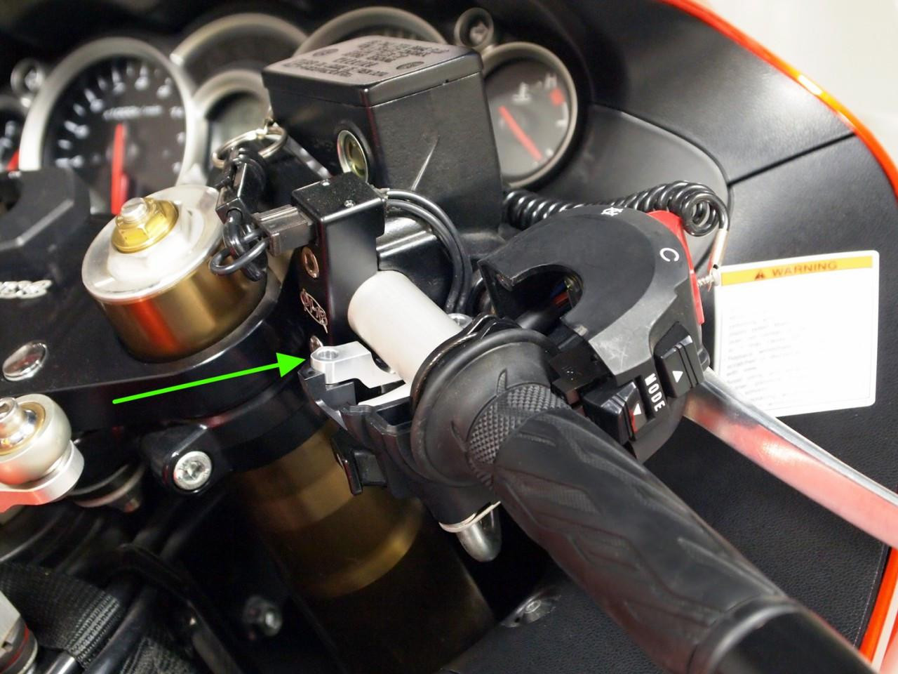Brocks Performance Brocks Throttle Pin Mount Suzuki Hayabusa (08-20), close-up view of the throttle pin mount installed on a Suzuki Hayabusa motorcycle handlebar