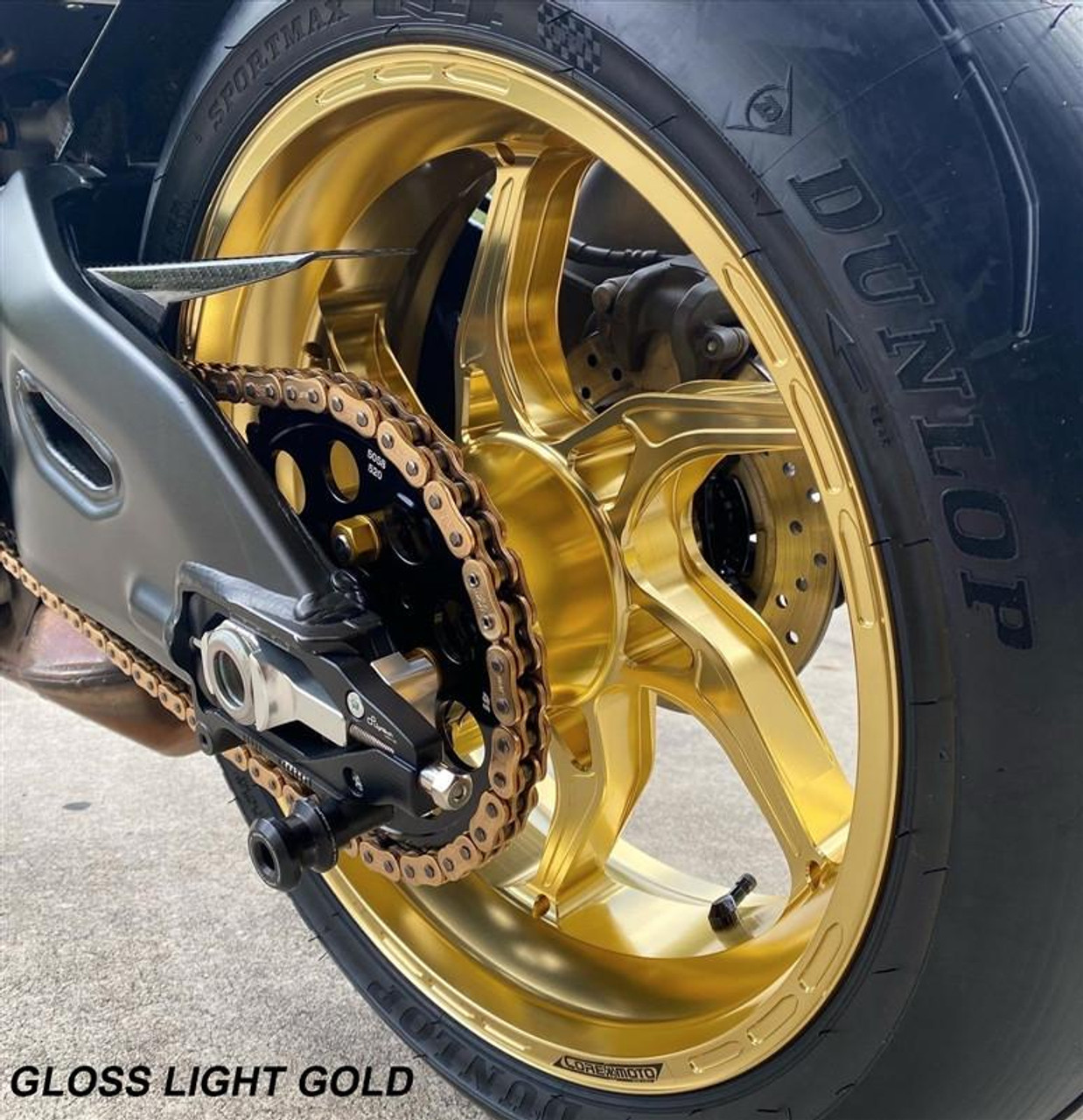 Coremoto Apex-6 Forged Aluminum Wheels Yamaha YZF-R6 (17-24), glossy light gold motorcycle wheel with a matching gold brake disc and tire.