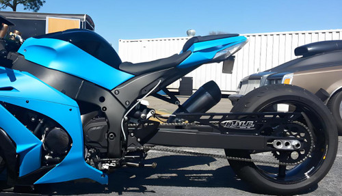 DME Aluminum Swingarm Kawasaki ZX10R (11-15), motorcycle swingarm in black with DME branding, installed on a blue Kawasaki ZX10R sportbike. Loading Image