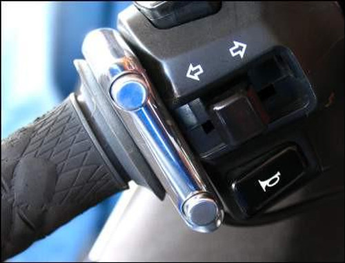 Pingel Easy Shift Electric Shifter Universal Kit For 1" Handlebars, close-up view of the handlebar control with buttons and a throttle grip. Pingel Easy Shift Electric Shifter Universal Kit For 1" Handlebars, close-up view of the handlebar control with buttons and a throttle grip.