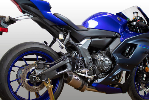 M4 Performance Exhausts M4 Titanium Canister Full System Yamaha R7 (21-25), photo of a blue Yamaha R7 motorcycle equipped with M4 titanium full exhaust system showing the exhaust canister and system from the side.