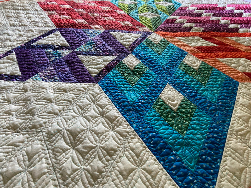 HOOPSISTERS - Quilt in the Hoop Embroidablock designs