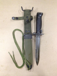 M5A1 Bayonet, Good Condition with M8A1 Scabbard M5A1 Bayonet, Good Condition with M8A1 Scabbard