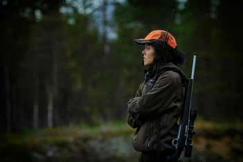 Safely Carrying a Shotgun or Rifle: Sling Carry, Ready Carry and More 