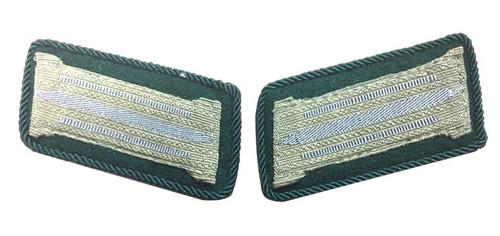 Collar Tab Badge (Pair) - Infantry green piping