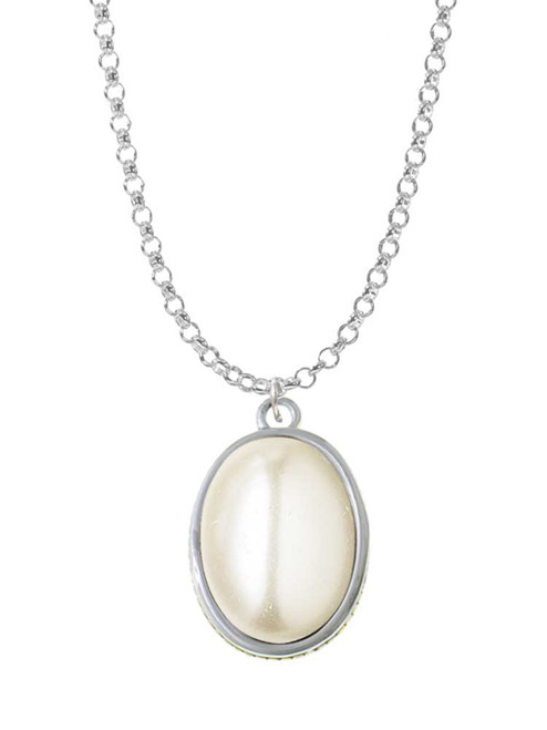 Small Cream Imitation Pearl Charm Necklace