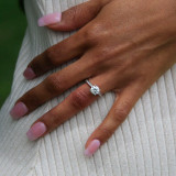 Round Diamond Vintage Tapered Solitaire Engagement Ring in White Gold (MVS0253-W)