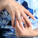 Round Diamond Round Halo Engagement Ring in White Gold (MVS0104-W)
