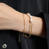 Baroque White Freshwater Pearl Chain Link Yellow Gold Plated Bracelet in 0.925 Sterling Silver (MDS230164)