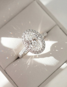  How to Design Your Own Custom Engagement Ring (And Actually Love the Result)