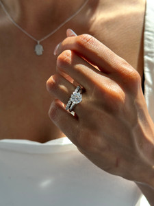 Expert Tips for Pairing an Eternity Band with An Engagement Ring