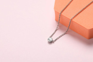 Modern Exquisiteness: Everyday Luxury Lab Diamond Necklaces