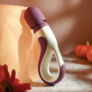 Evolved Novelties - Gender X Handle It lifestyle product photo Evolved Novelties - Gender X Handle It lifestyle product photo