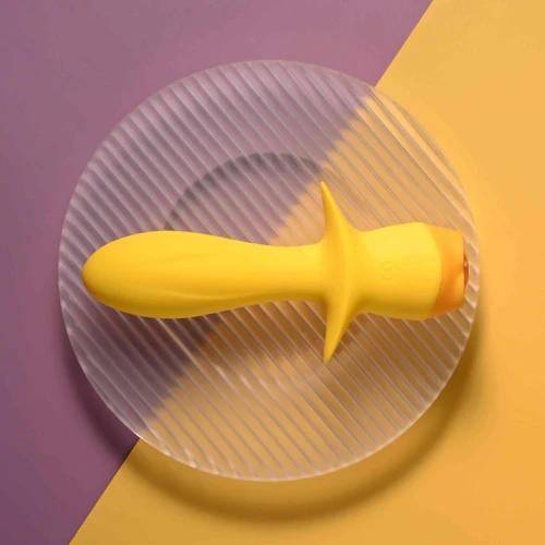 Mellow Yellow vibrating plug by SELOPA from Evolved Novelties