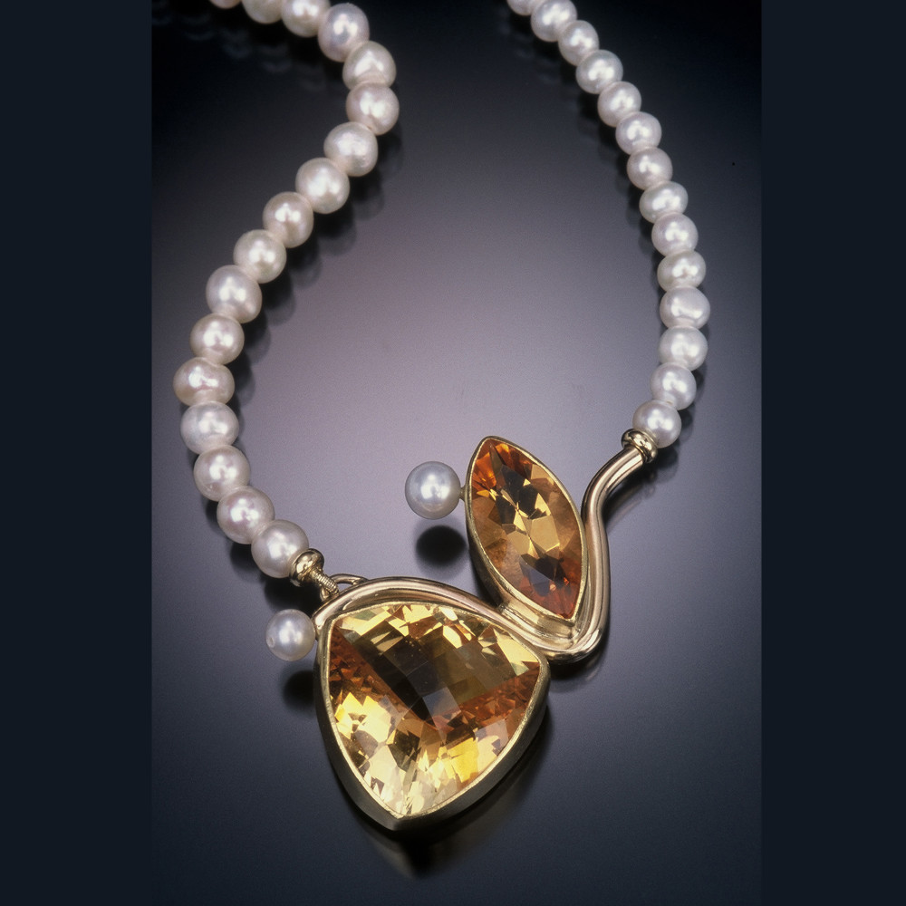 Citrine Synergy Necklace on Pearls in Gold